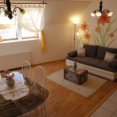 Betty's Apartment