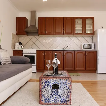 Betty's Apartamento *